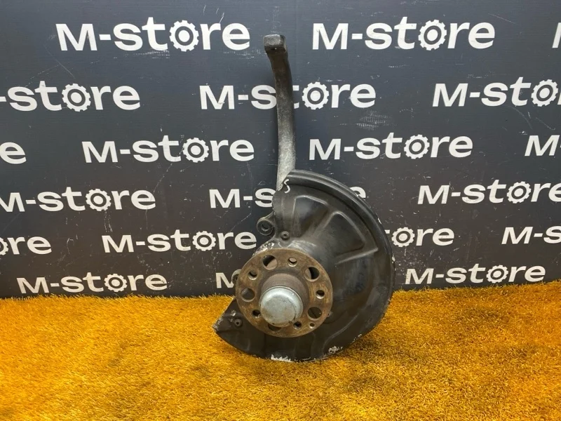 Ступица Mercedes-Benz Cls-Class 2006 A2113306520 W219 273.960, передняя правая