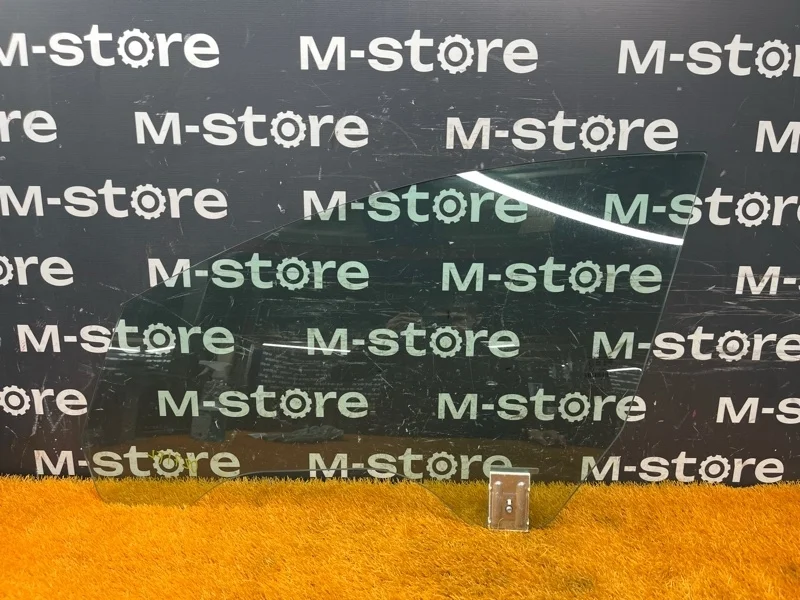 Стекло боковое Mercedes-Benz Cls-Class 2006 A2197250110 W219 273.960, переднее левое