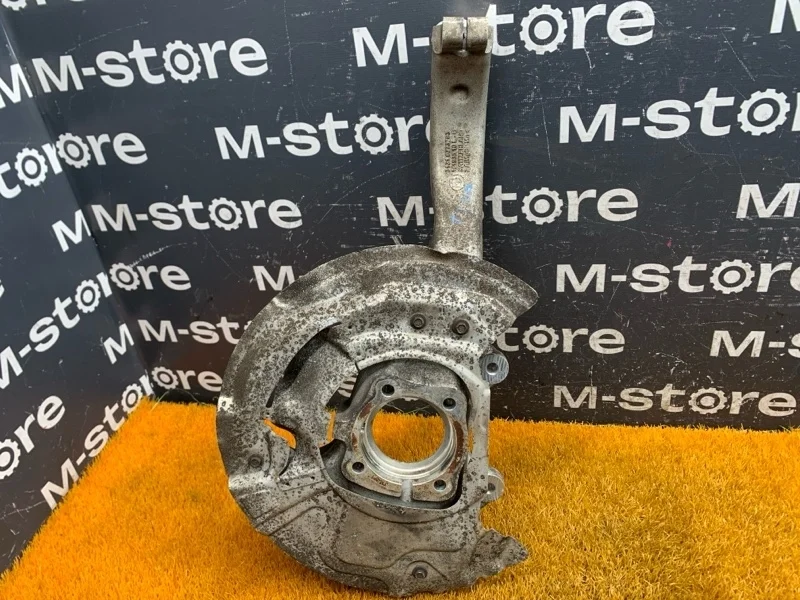 Кулак поворотный Bmw X5 2008 31216869869 E70 N52B30A, передний левый