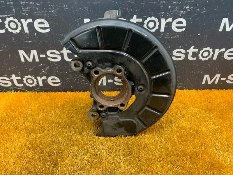 Кулак поворотный Audi Q3 2012 1K0407255AA 8U CPSA, передний левый