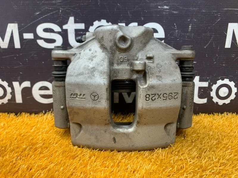 Суппорт Mercedes-Benz C-Class 2010 A2044212381 W204 271.860, передний левый