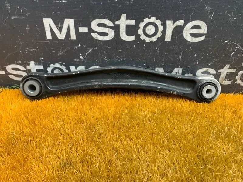 Рычаг подвески верхний Audi Q7 2008 7L0505376A 4L BAR, задний правый