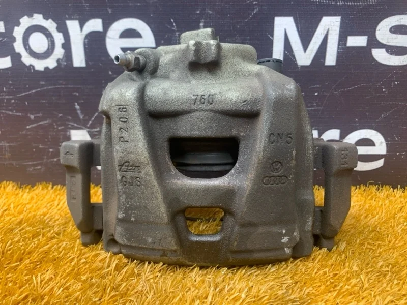 Суппорт Audi Q3 2012 5N0615124 8U CPSA, передний правый