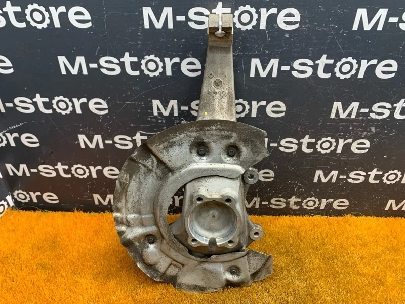 Кулак поворотный Bmw 7-Series 2009 31216775767 F02 N63B44A, передний левый