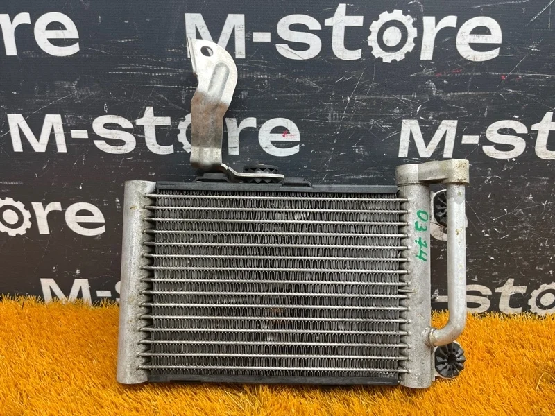 Радиатор масляный Bmw X3 2007 17213448627 E83 N52B25A