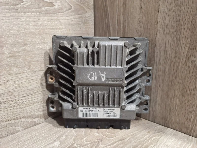 Блок управления двигателем Renault Laguna 2007-2015 8200882381 3