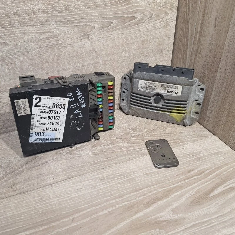 Комплект управления двигателем Renault Laguna 2001-2008 8200444583 2