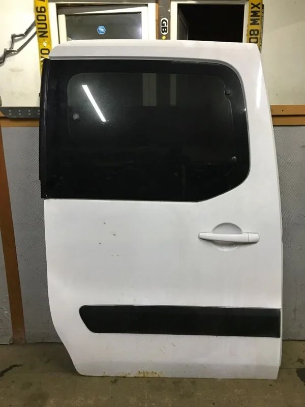 Дверь сдвижная Peugeot Partner 9008S3 B9 TU5 NFR, правая