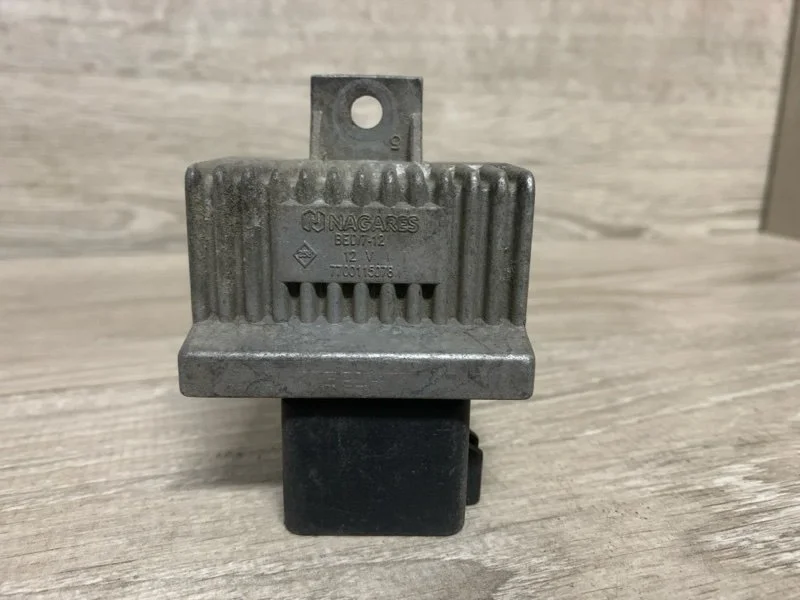 Реле свечей накала Renault Scenic 2003-2010 7700115078 2