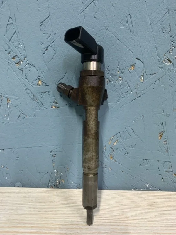 Форсунка топливная Renault Megane 2008-2015 8200294788 3 K9K