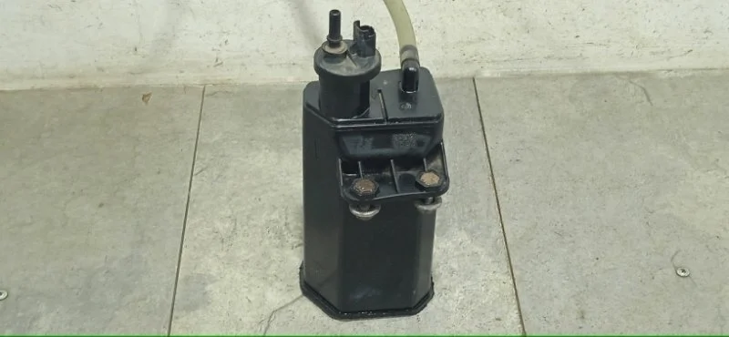 Абсорбер топливный Renault Logan 2004-2016 8200732310 1