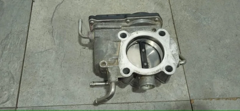 Дроссельная заслонка Toyota Camry 2006-2011 2203028070 ASV40
