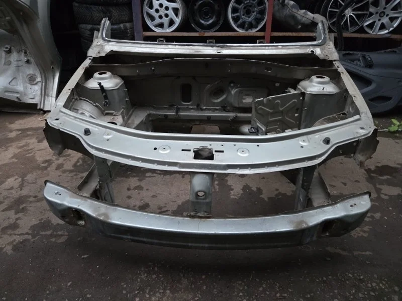 Лонжерон Renault Logan 2010 751118394R, передний левый