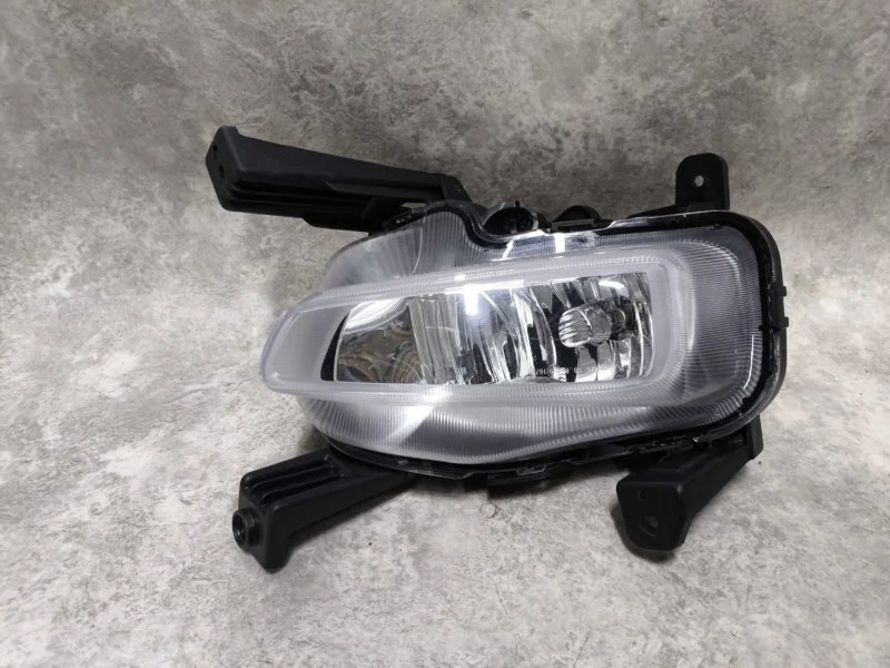 Противотуманная фара передняя правая Kia Ceed CD