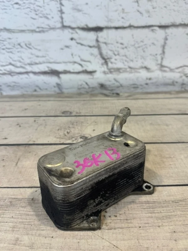 Радиатор масляный VW Passat 2008 B6