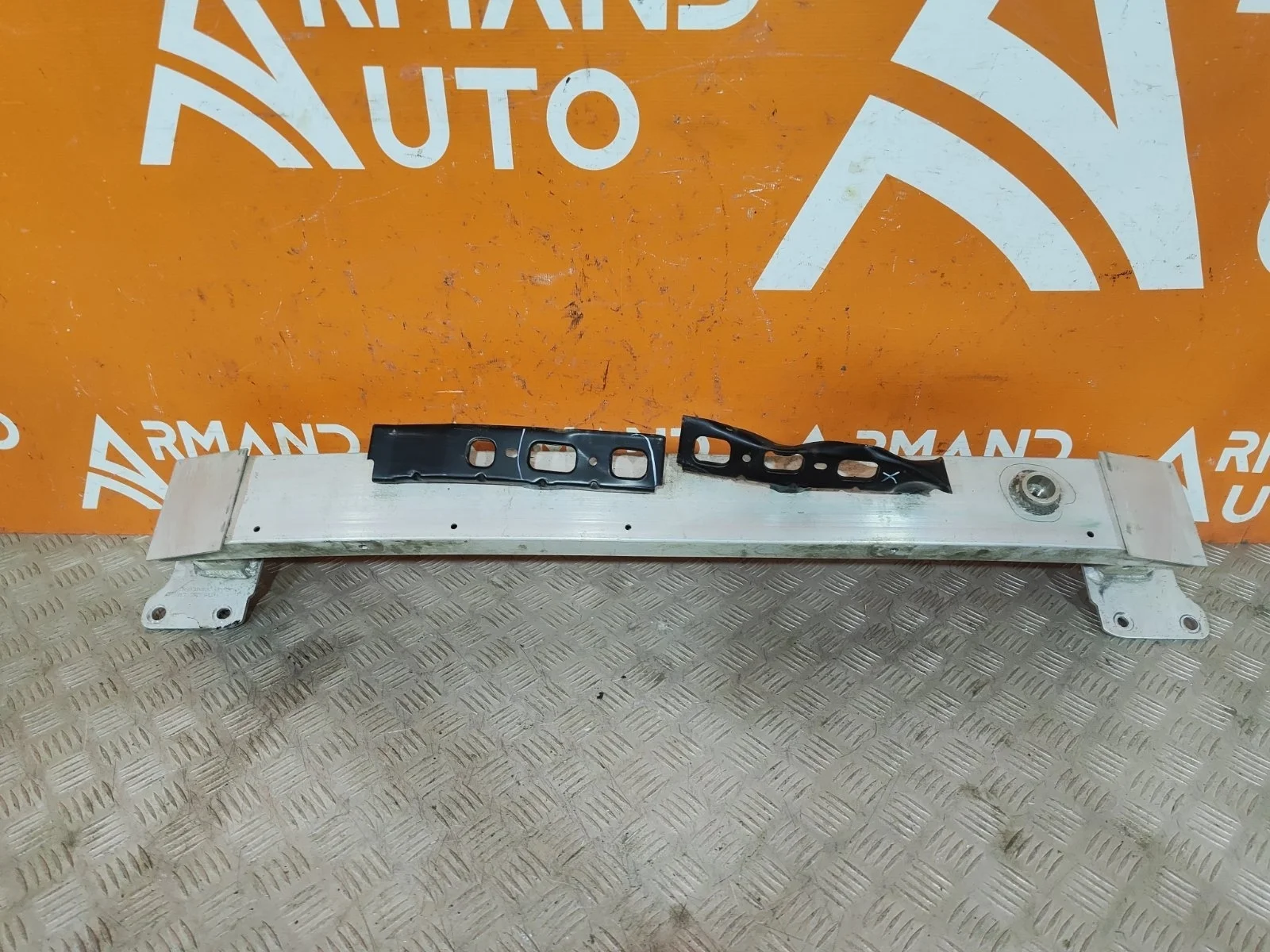 Усилитель бампера Chery Tiggo 4 2017-нв T19