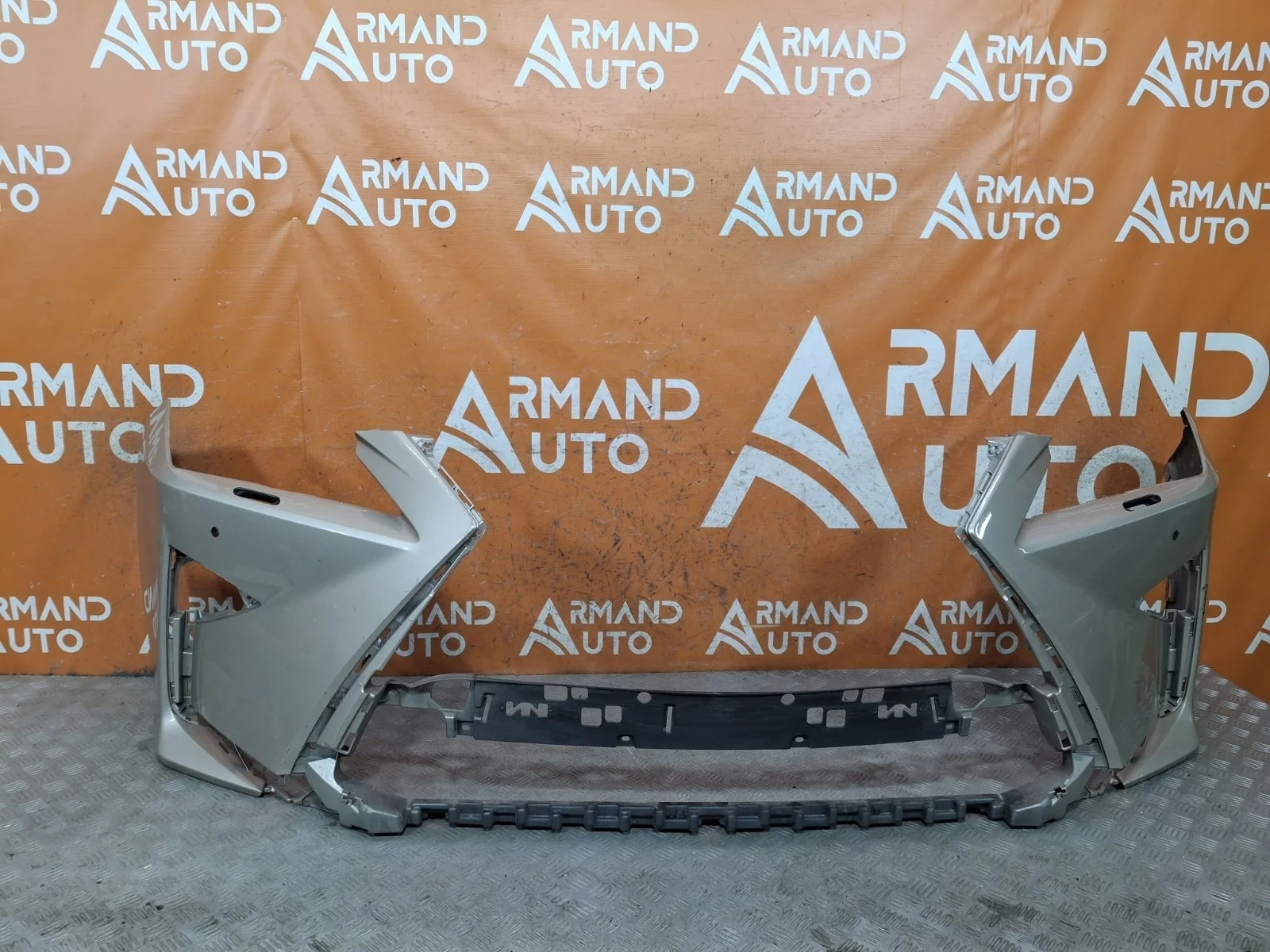 Бампер Lexus RX 2015-2019 4