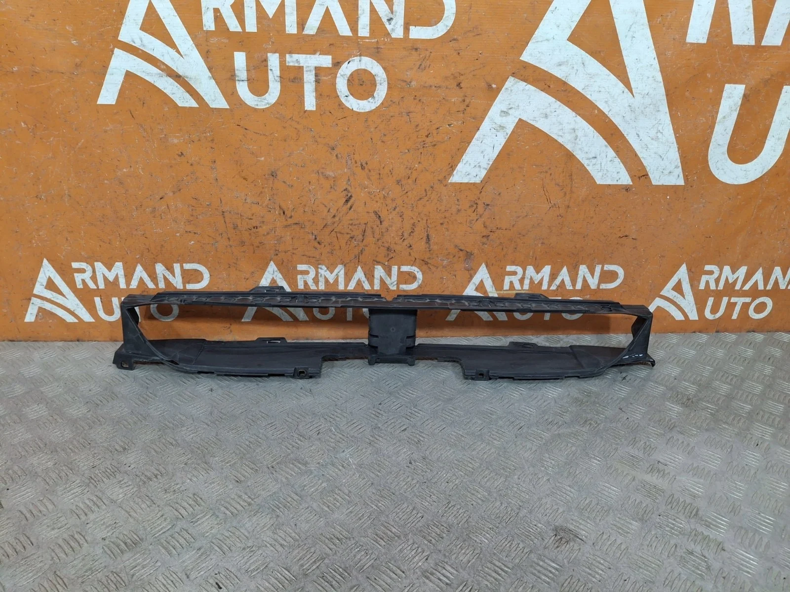 Воздуховод радиатора нижний BMW X3 2017-2021 G01