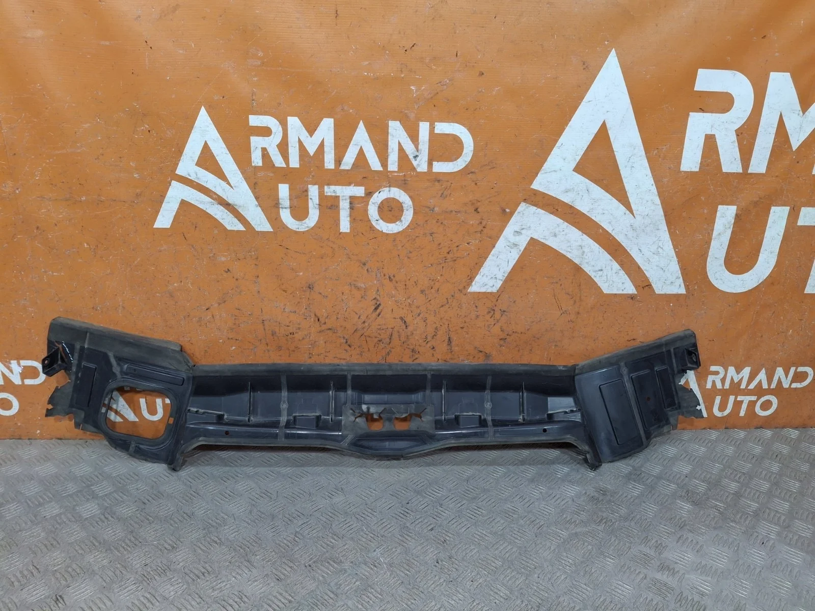 Воздуховод радиатора верхний BMW X3 2017-нв G01