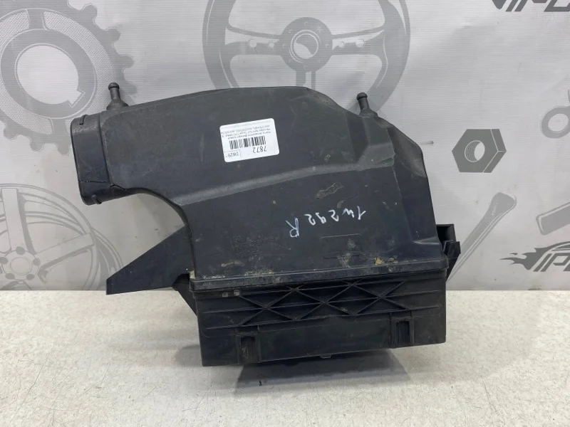 Корпус воздушного фильтра правый Mercedes-benz GLE Coupe 2017 C292