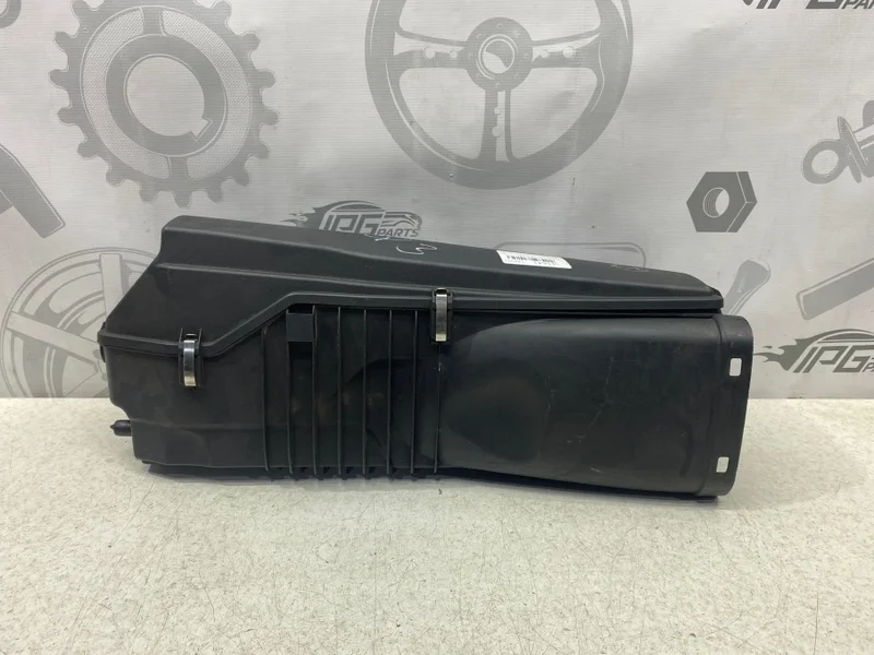 Корпус воздушного фильтра Mercedes-benz 2002 W211