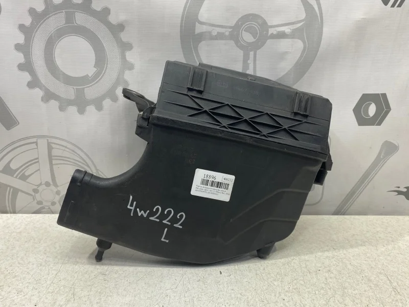 Корпус воздушного фильтра левый Mercedes-benz 2016 W222