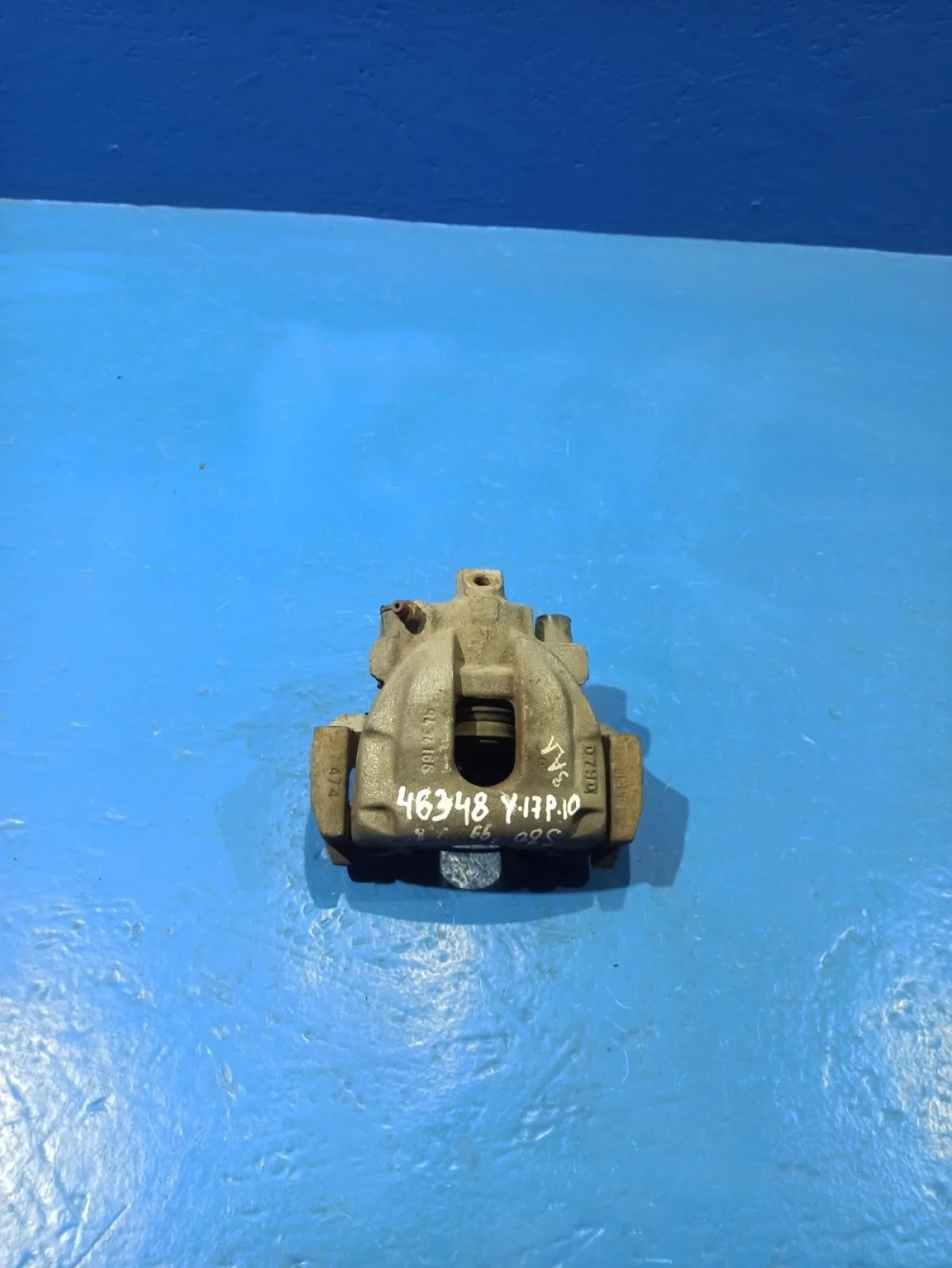 Суппорт тормозной задний правый для Volvo S60 2000