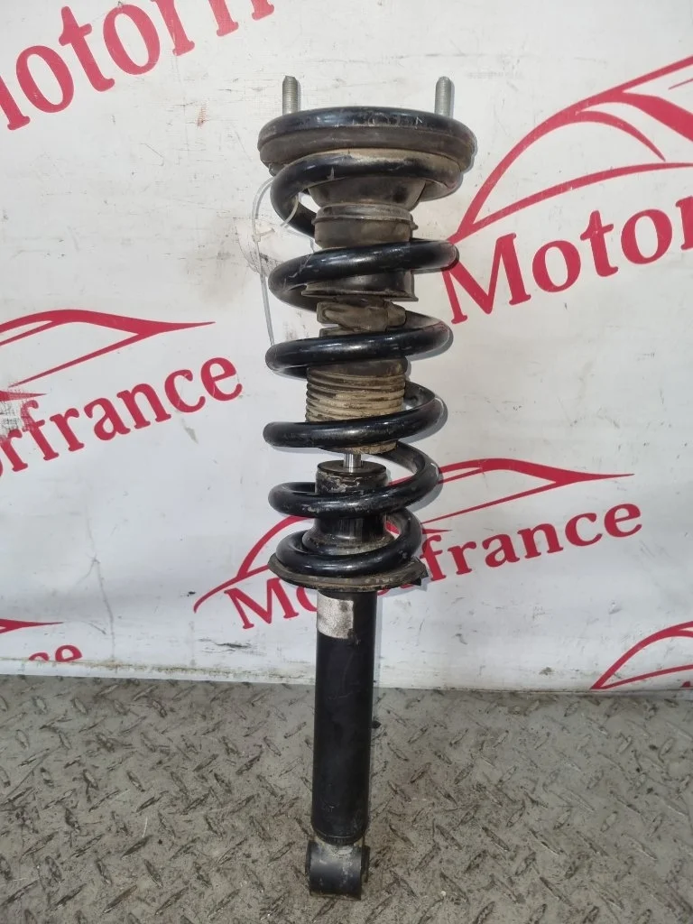 Стойка амортизатора в сборе Mitsubishi Pajero 4062A024 V9, передняя