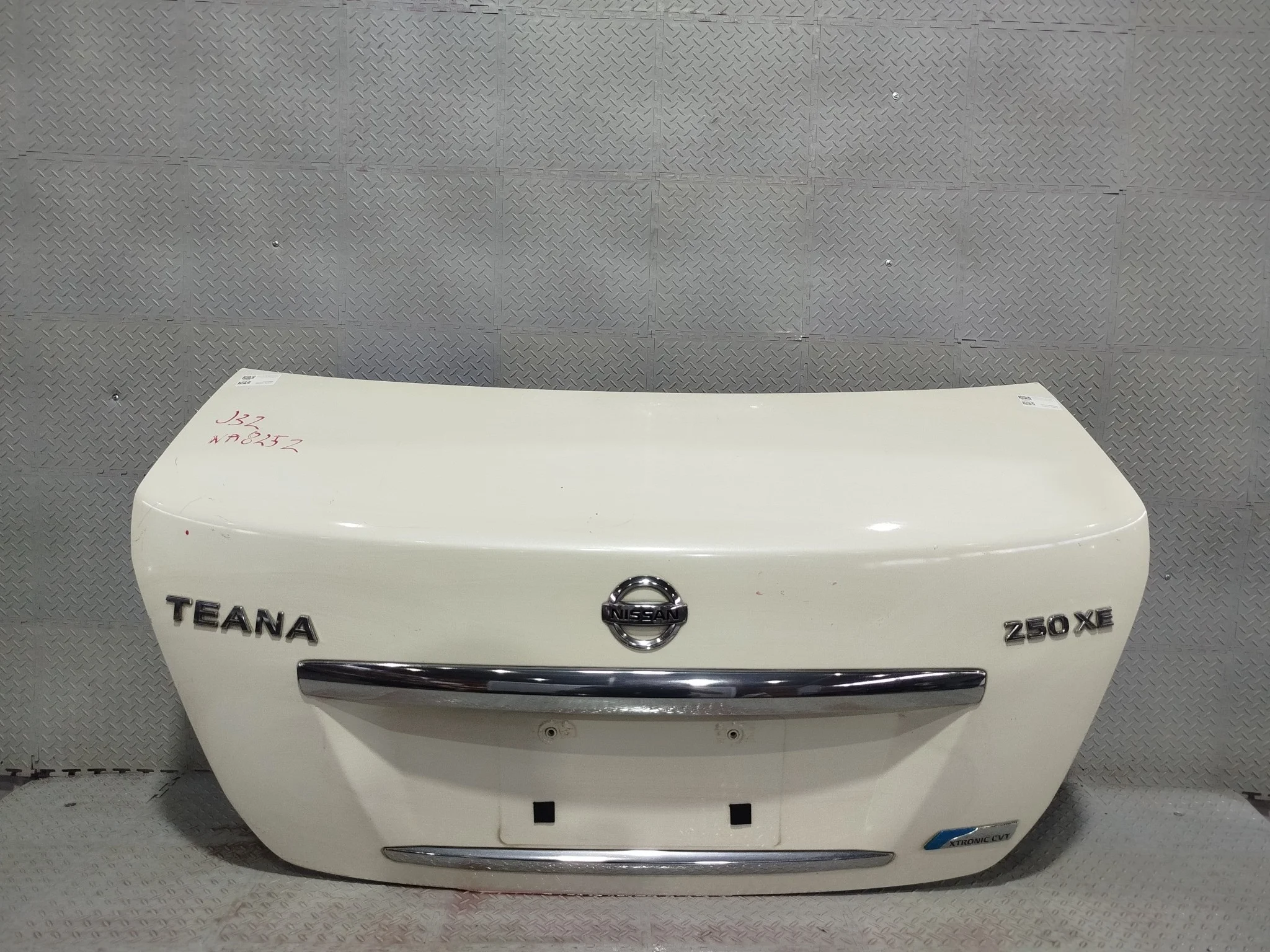 КРЫШКА БАГАЖНИКА NISSAN TEANA H430MJN2AA белый, QX1 NA8252