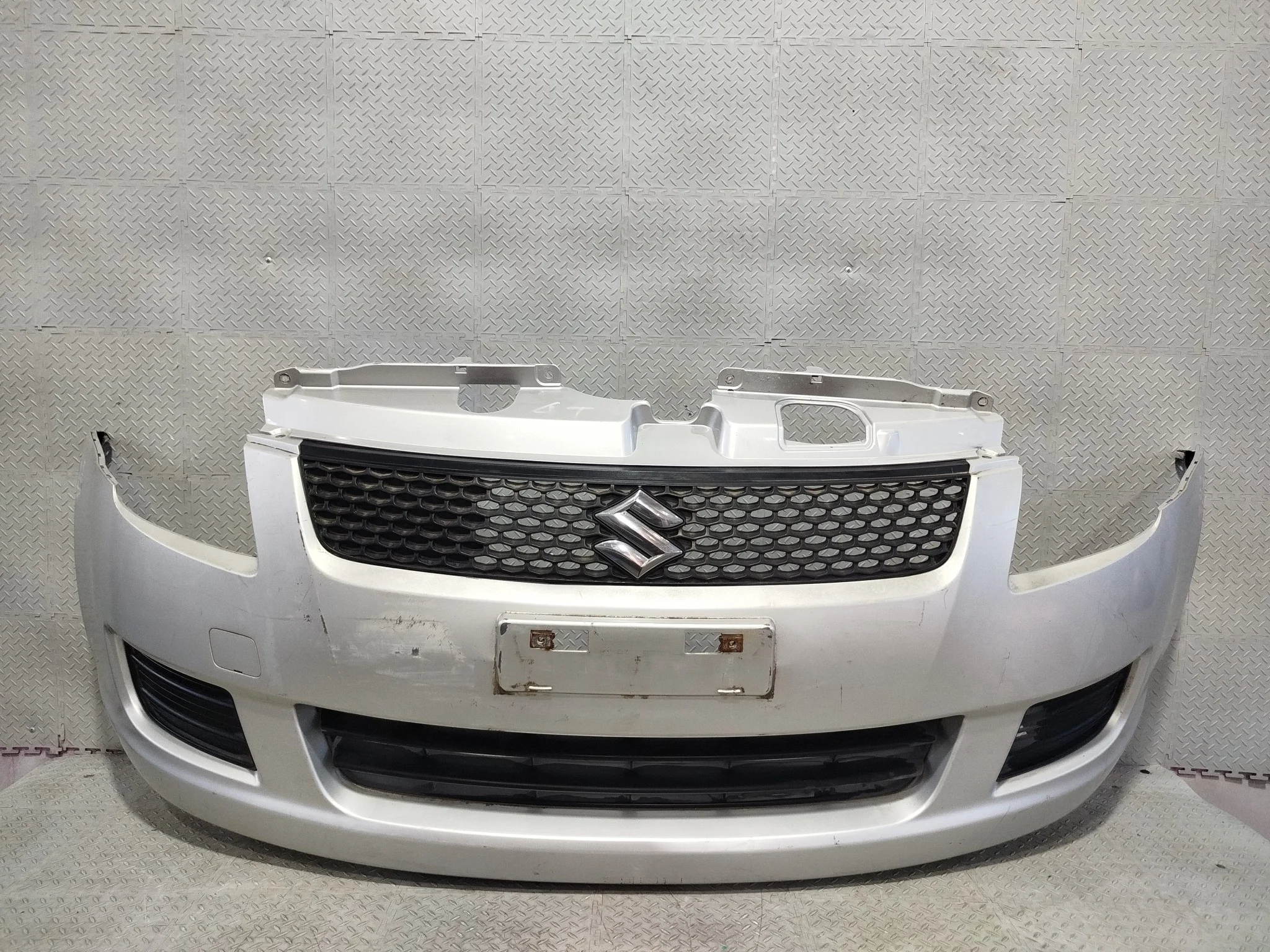 БАМПЕР SUZUKI 7171173K10799 ПЕРЕД серебро, Z2S NA8410