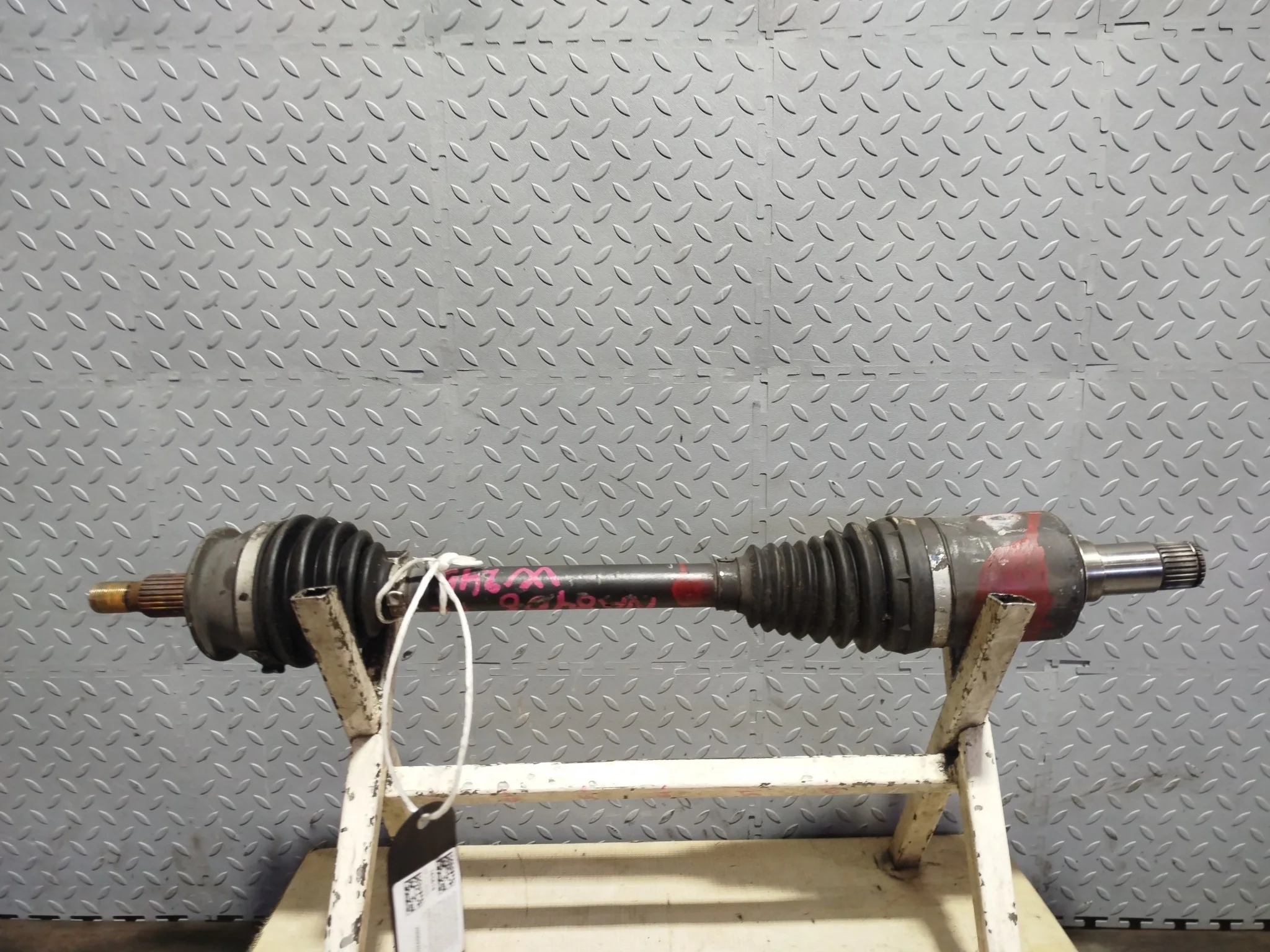 ПРИВОД MERCEDES 266.920 266.940 266.960 266.980 640.940 640.941 640.942 A-CLASS B-CLASS W169 W245 ПЕРЕДНИЙ ЛЕВЫЙ КОРОТКИЙ ПОД ГАЙКУ 2WD A1693701572 NA8406