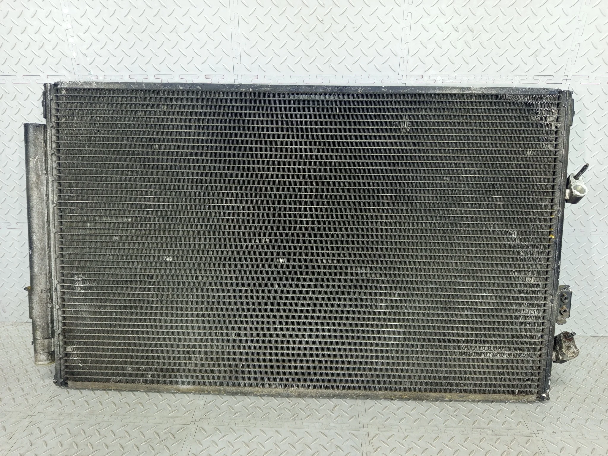 РАДИАТОР КОНДИЦИОНЕРА MITSUBISHI CHARIOT GRANDIS RVR N61W N64W N64WG N71W N73W N73WG N74W N74WG N84W N86W N94W N96W MR283982 NE302