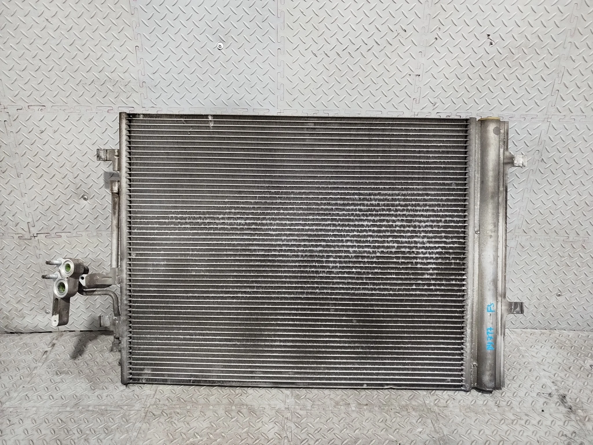 РАДИАТОР КОНДИЦИОНЕРА FORD LAND ROVER VOLVO ... RANGE ROVER EVOQUE S-MAX S60 S80 V60 V70 XC60 XC70 ... DZ FS FW L359 L538 LV WM WS LR000566 DY717Z