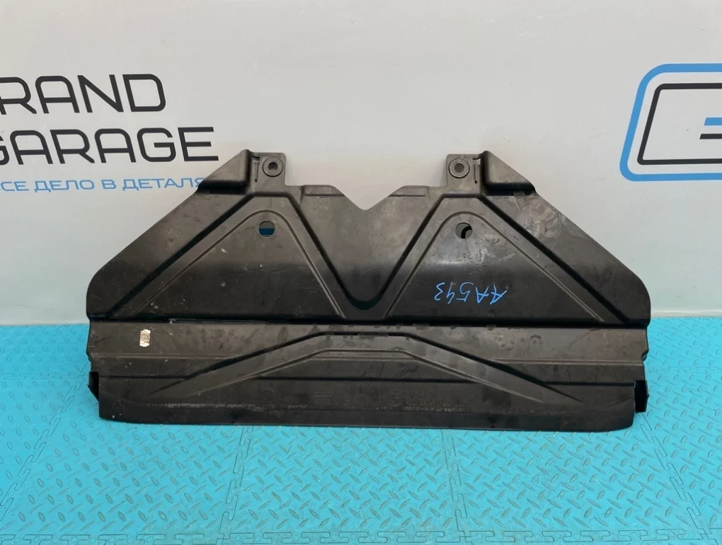 Дефлектор радиатора Bmw 3-Series 2006 51757128503 E90 N46B20B 2.0