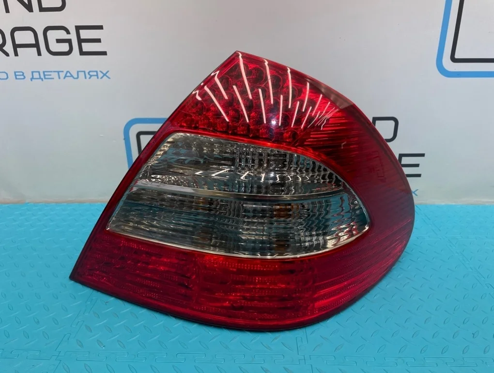 Фонарь Mercedes-Benz E-Class 2007 A2118202664 W211 272.964 3.5, правый