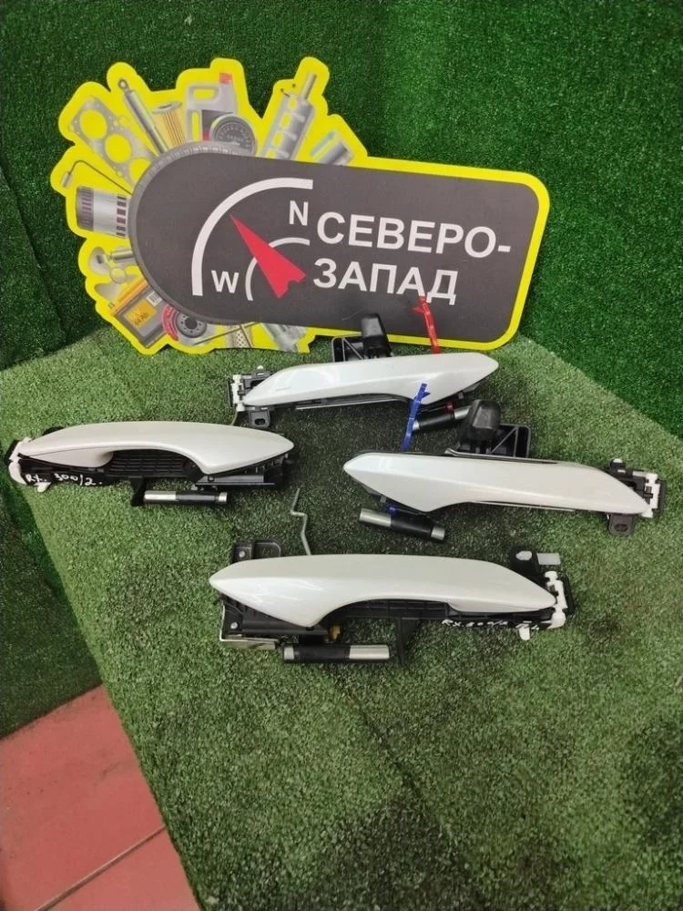 Ручка двери Lexus RX300 2022 6922048070A1 AGL25L 8ARFTS, задняя левая