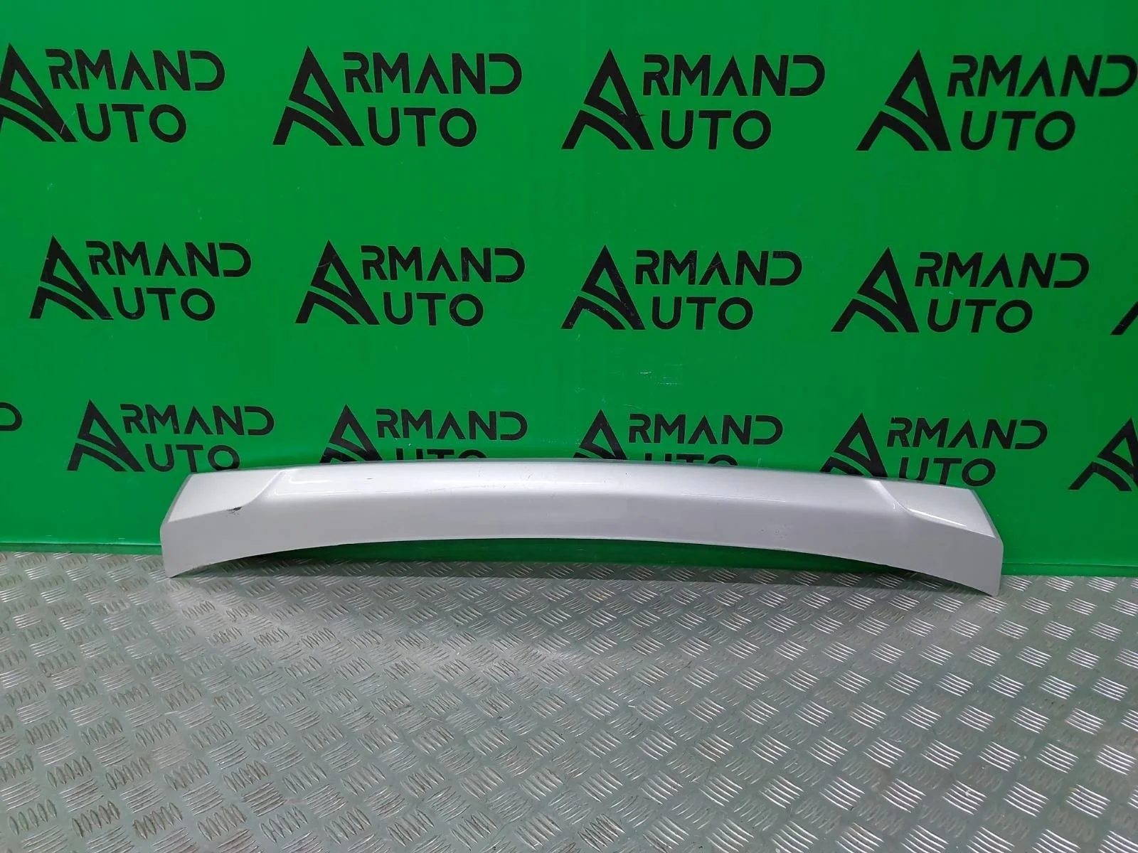 Накладка бампера нижняя Mitsubishi Outlander 2015-2018 3