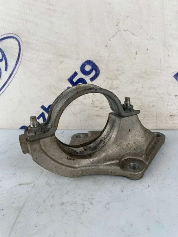 Кронштейн привода Ford Focus 3 2013 1742262 CB8 2.0 (QXDA)