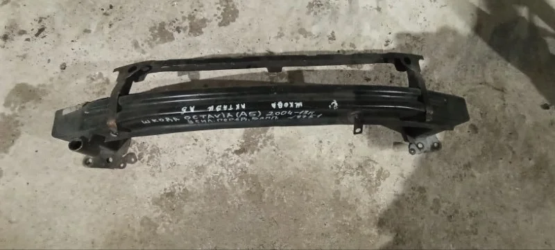 Усилитель бампера передний Skoda Octavia A5