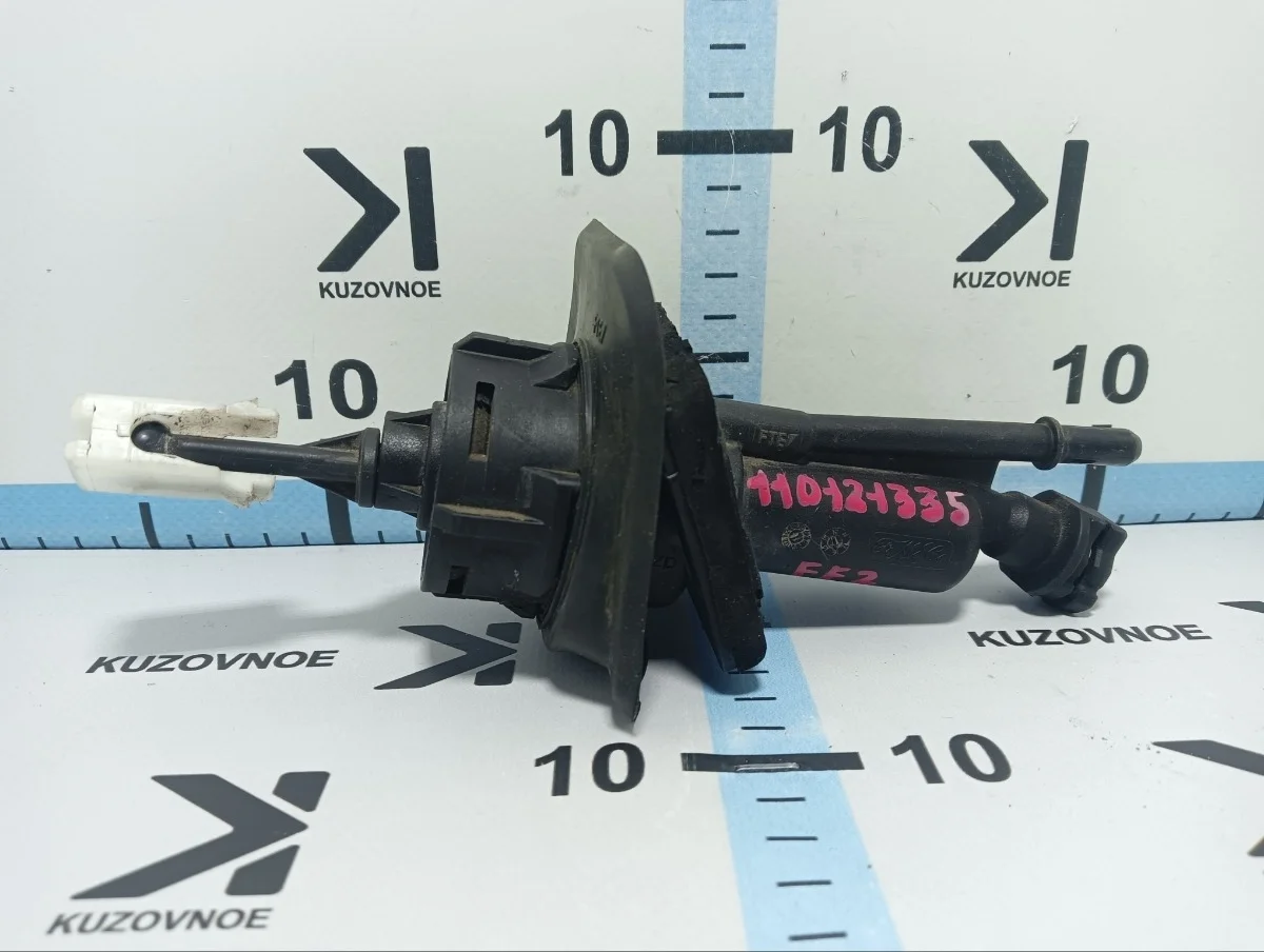 Цилиндр сцепления главный Ford Focus 2008 CB4