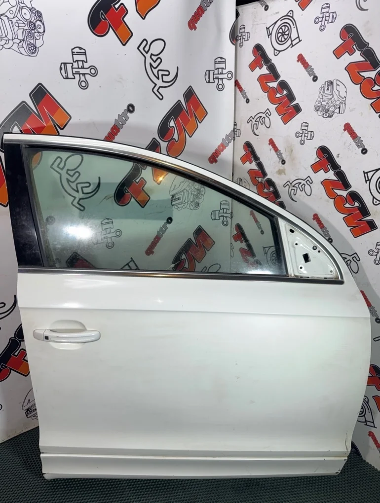 Дверь Audi Q7 4L0831052A 4L 2005-2015, передняя правая