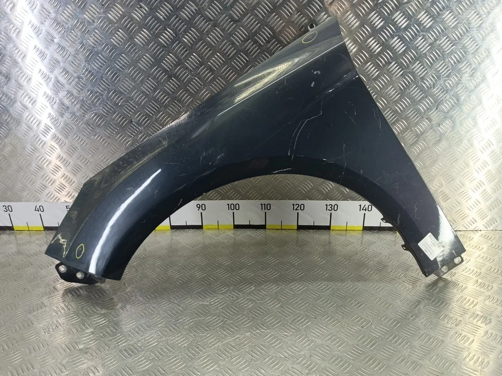 Крыло переднее левое FORD Focus III (2011—2015)