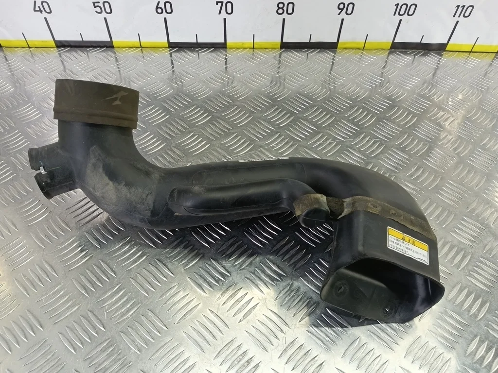 Воздухозаборник SUZUKI Grand Vitara II (2005—2008)