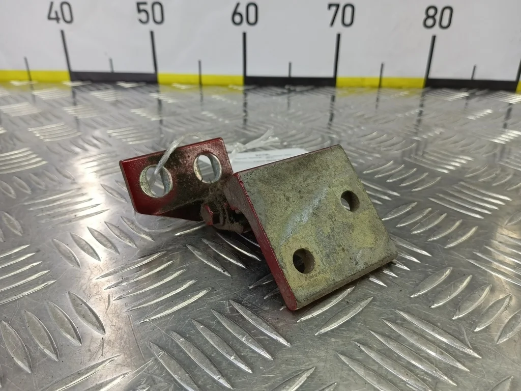 Петля двери передней Citroen Berlingo I рестайлин