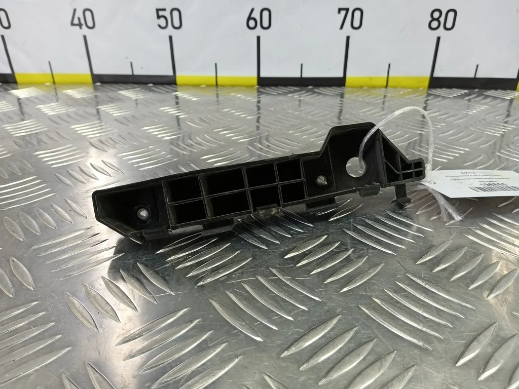 Кронштейн бампера передний Hyundai SANTA FE II (2