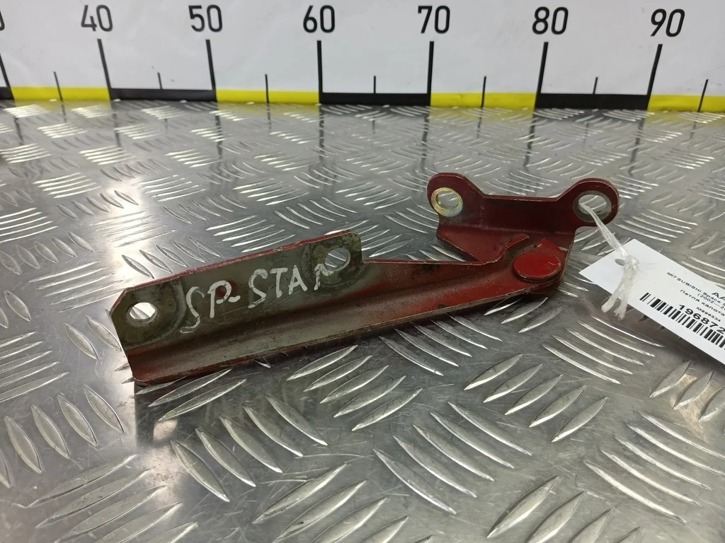 Петля капота левая MITSUBISHI Space Star I рестай
