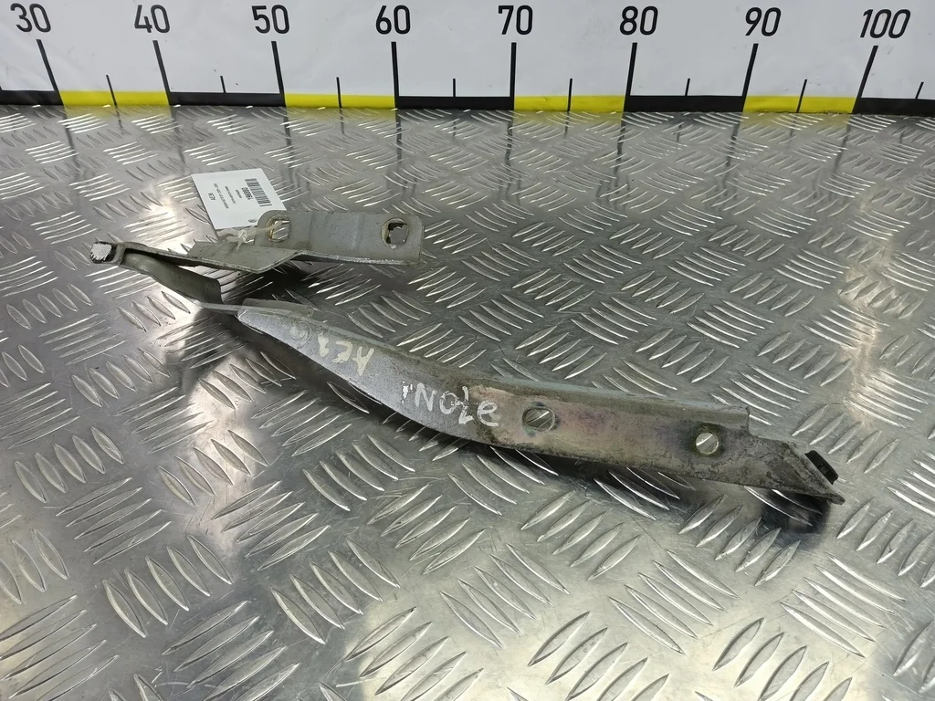 Петля капота левая NISSAN NOTE E11 (2005—2009)