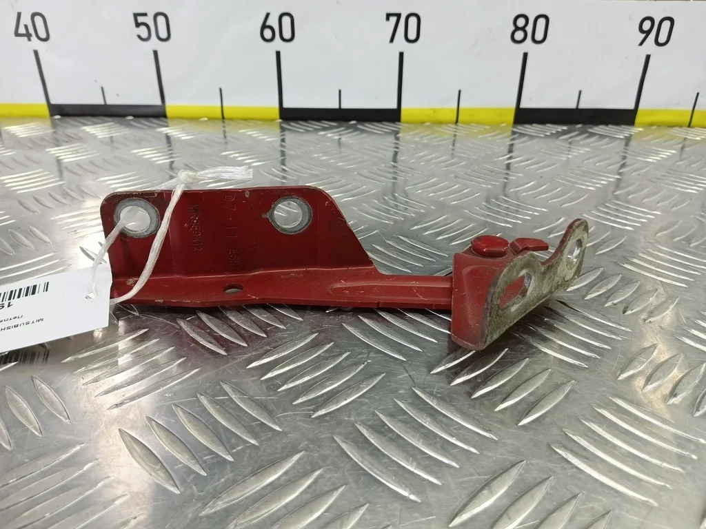 Петля капота правая MITSUBISHI COLT Z30 (2002—201
