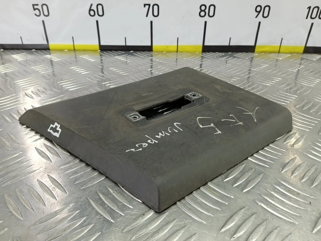 Молдинг кузова правый (Наружний) Citroen Jumper I