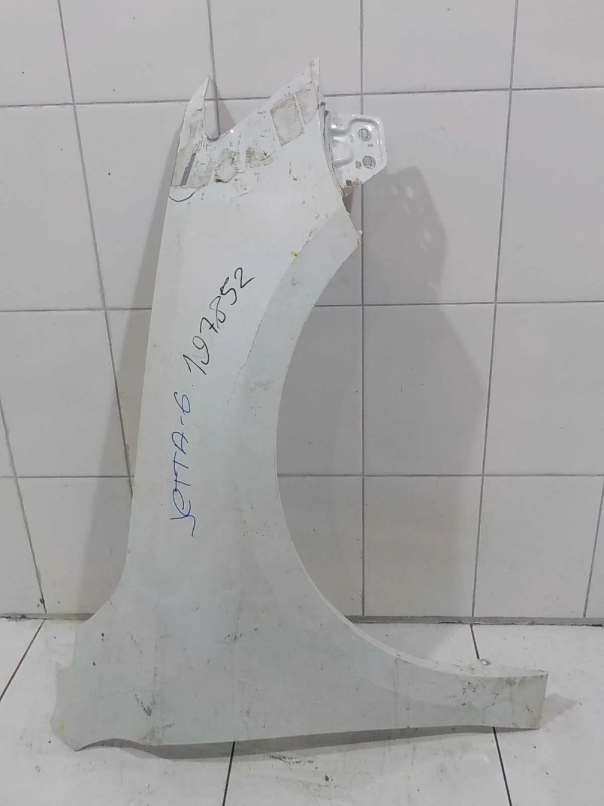 Крыло Volkswagen Jetta VI (2010—2015) Перед Право